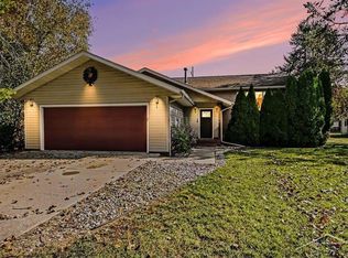 3434 N Meridian Rd, Sanford, MI 48657