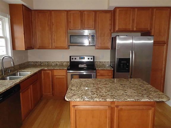 2nd image of 46 Turnstone Dr