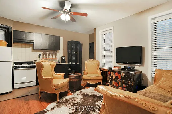 Rented by Town Residential | media 11