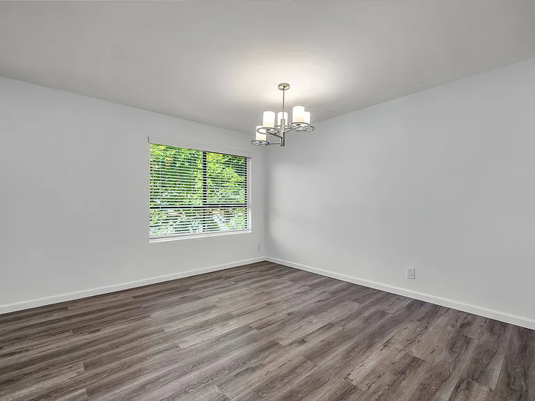 1432 Saltair Ave — Photo 29