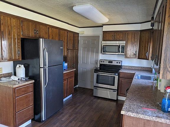 5th image of 304 Claremont Park