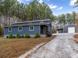 18 Davis Ln, Lawrenceburg, TN 38464