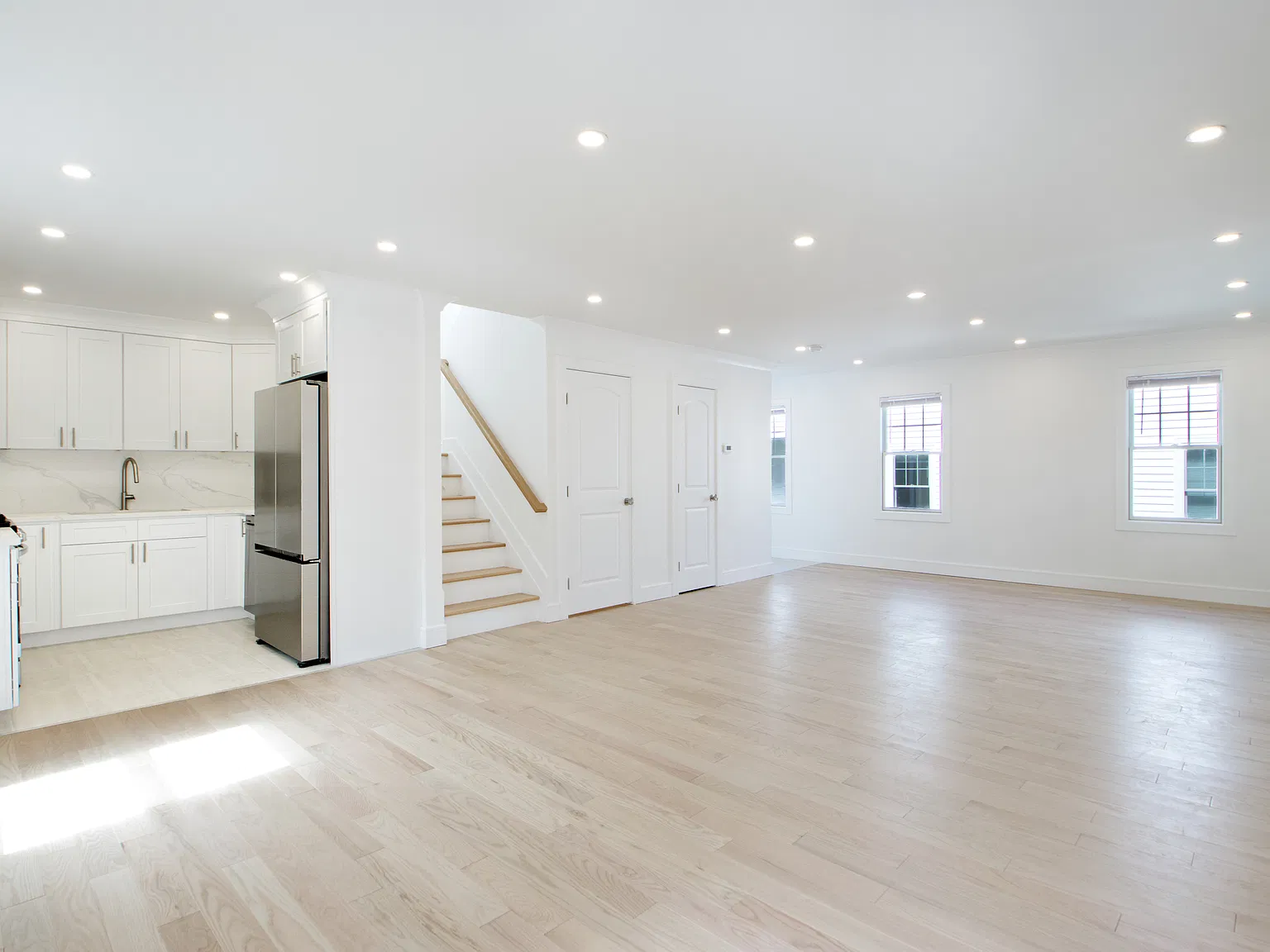 2 bed, 1740 sqft, $5,500 — Photo 4