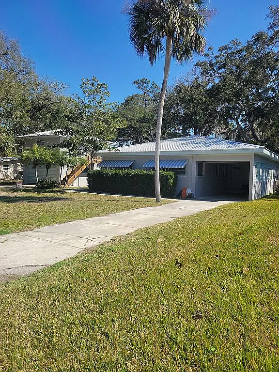 7/9 Magnolia Ave, Yankeetown FL - Owner Finance Home