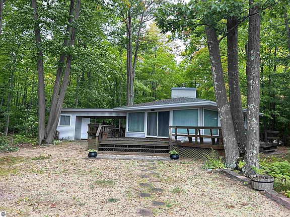 3rd image of 6599 Timberlake Dr