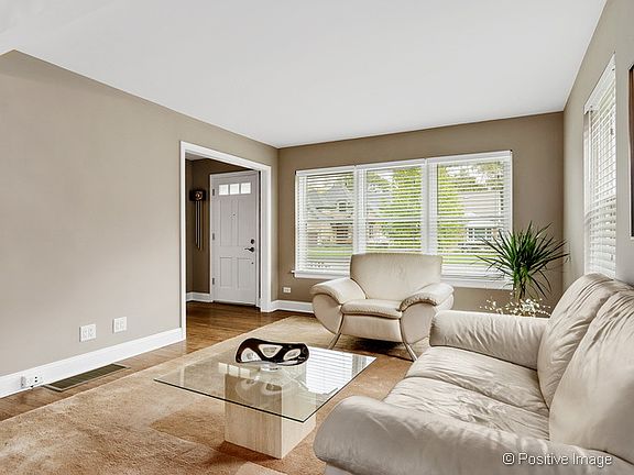 5th image of 124 Iroquois Dr