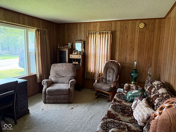 5th image of 408 Poplar St