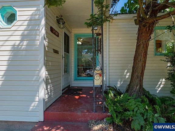 2nd image of 350 19th St NE
