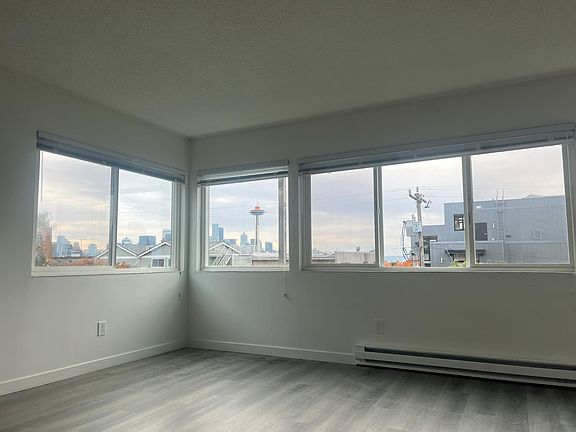 2nd image of 1000 Queen Anne Ave N #305