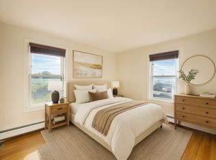253 Webster St #1, Boston, MA 02128