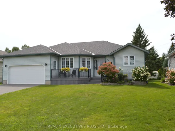 11 Grove St S, Hamilton, ON L8N 1P4