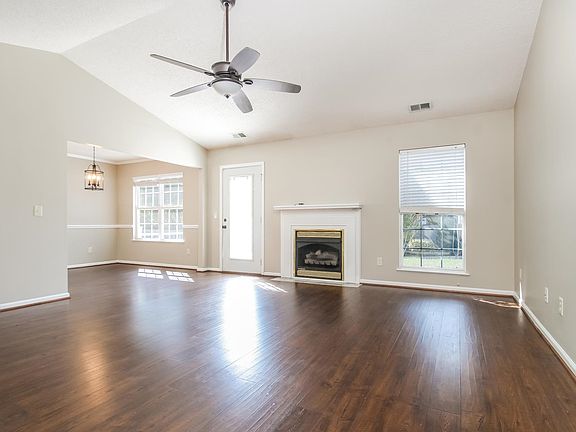 3rd image of 2753 Winterbrook Dr