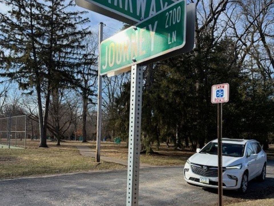 2nd image of 600 Parkway Dr