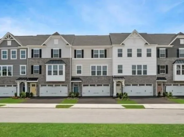 107 Leah Dr, Jackson Township, PA 16063