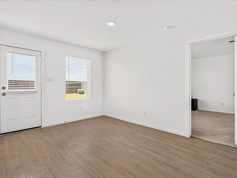 7909 Hathor Dr — Photo 17