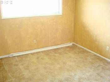 3rd image of 1120 NE 98th Ave