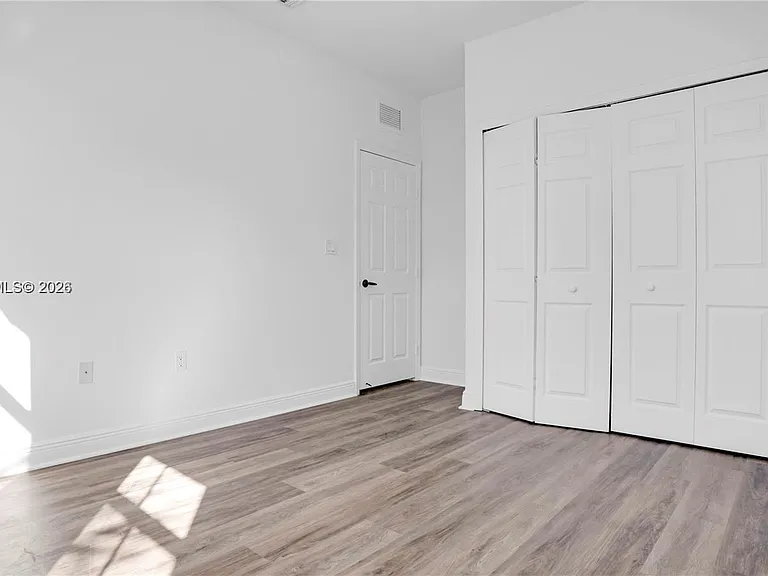 10863 NW 85th St — Photo 27