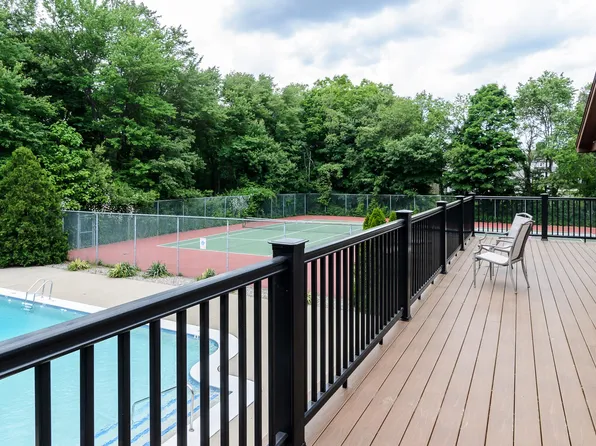Hillcrest Village, 5 Hillcrest Rd #2HC7, Foxboro, MA 02035