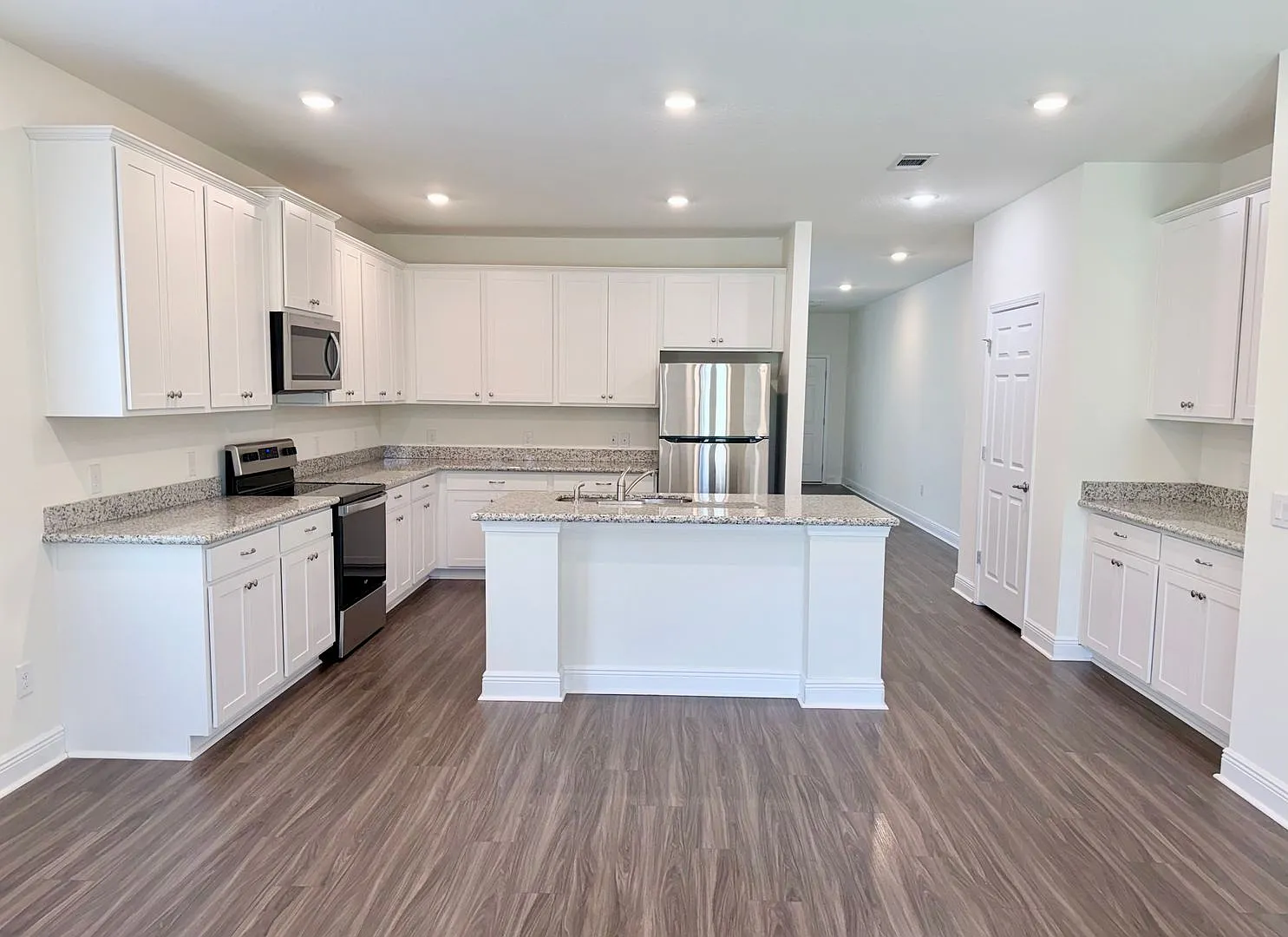 3-Bedroom Home - Southern Palms — Photo 3