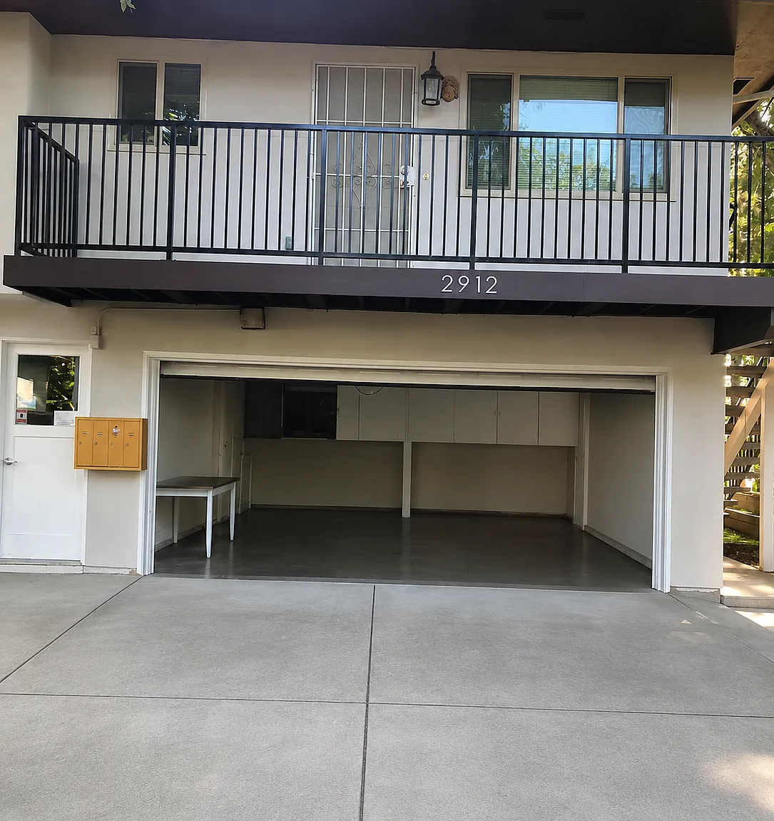 2 bed, 819 sqft, $2,250 — Photo 1