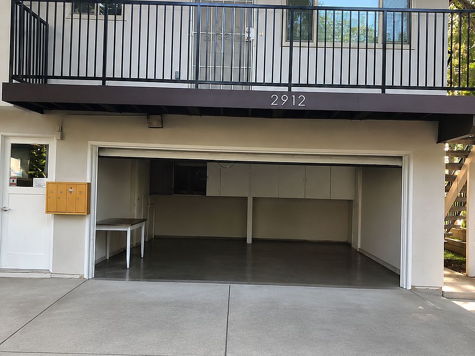 1st image of 2912 Pole Line Rd APT 4