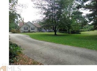 2184 Cleveland Hwy, Murrayville, GA 30564