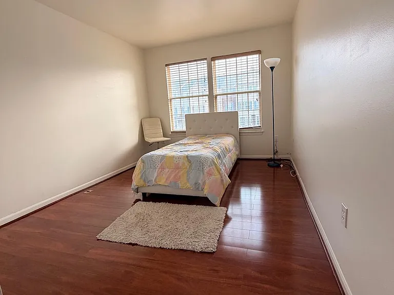 5707 Duke Ct — Photo 13