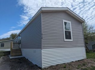 210 Spruce Ln #90, Mankato, MN 56001