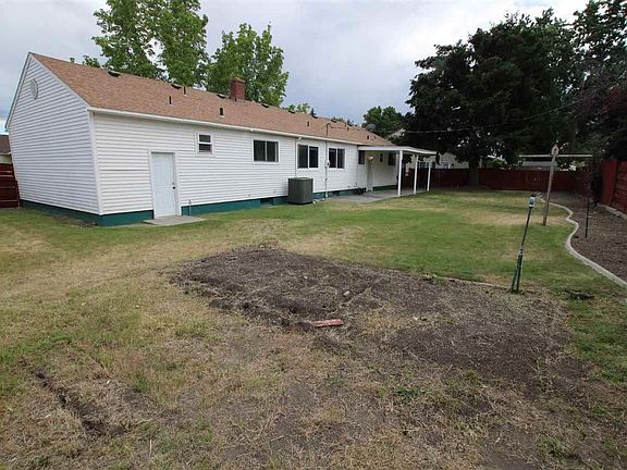 5th image of 1351 Haupt Ave
