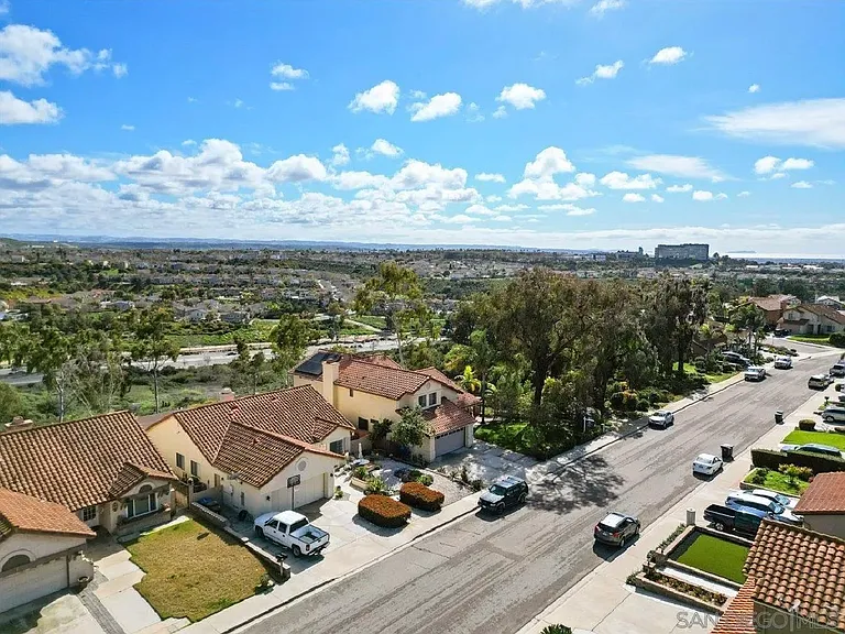 1042 Paseo La Cresta #B — Photo 10