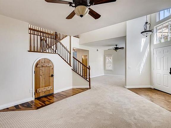 2nd image of 827 Crestmont Cir