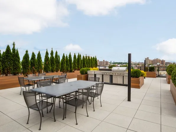 2100 Bedford Avenue image 11 of 16