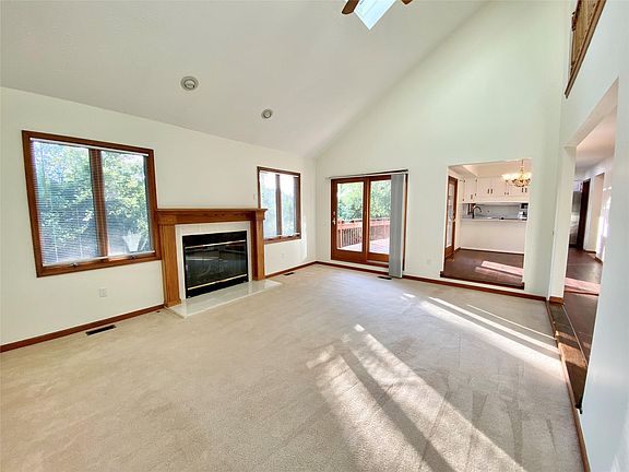 5th image of 7233 Oakwood Dr