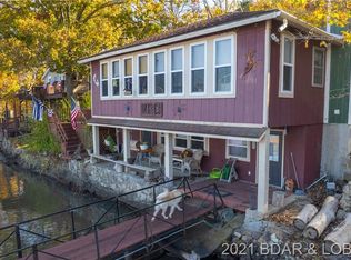 1692 Mel Dor Acres Dr, Climax Springs, MO 65324