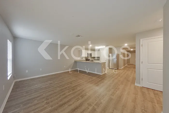 3024 NE 1st Ave — Photo 3