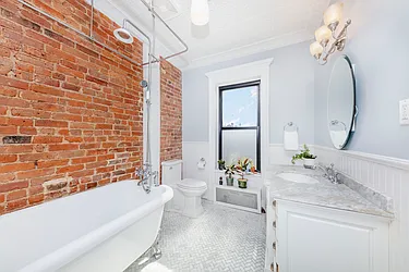 Sold by Avenue Sotheby's International Realty