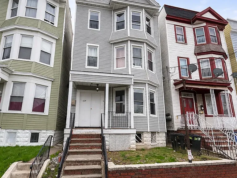 524 Grove Street — Photo 4