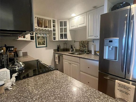 4th image of 1313 N Williams St APT 606