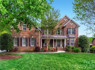 844 Clonmel Dr, Matthews, NC 28104
