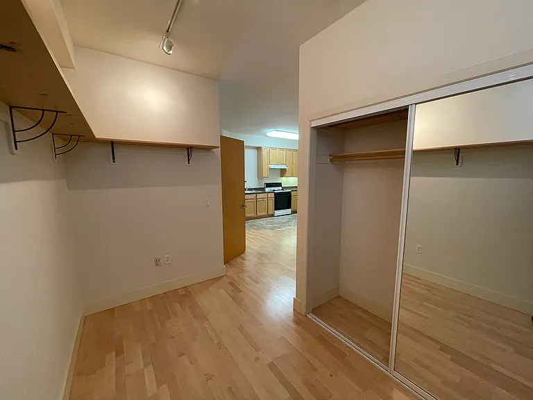 1630 California Street — Photo 19