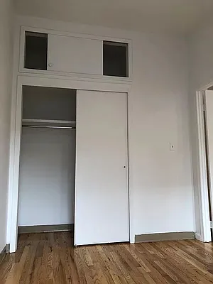 Rented by Avenue Real Estate | media 23