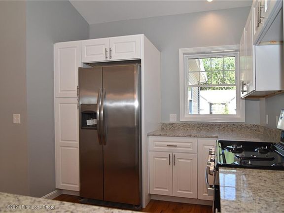 4th image of 41 Sydney Rose Ct #41