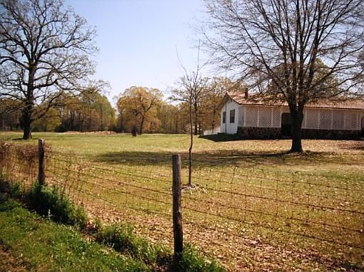 4th image of 639 State Highway 98