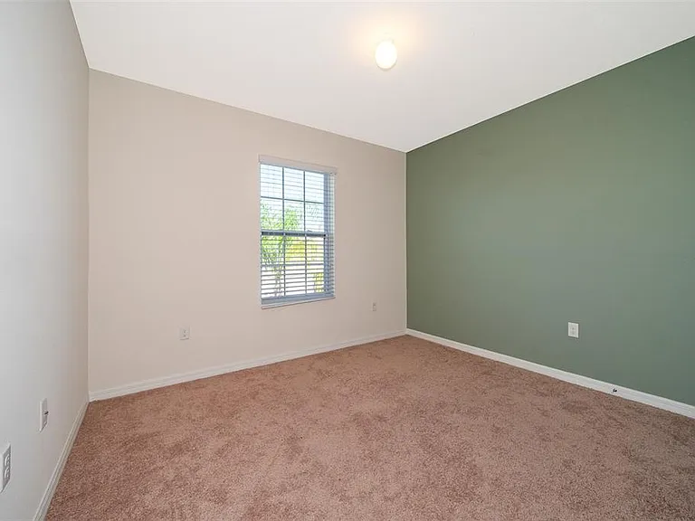 241 Arbor Lakes Dr — Photo 22
