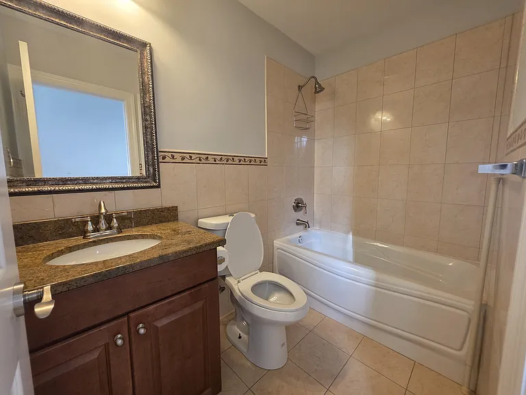 2952 N Gresham Ave #1 — Photo 6