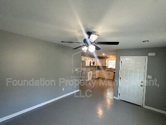 5th image of 307 Harrell St