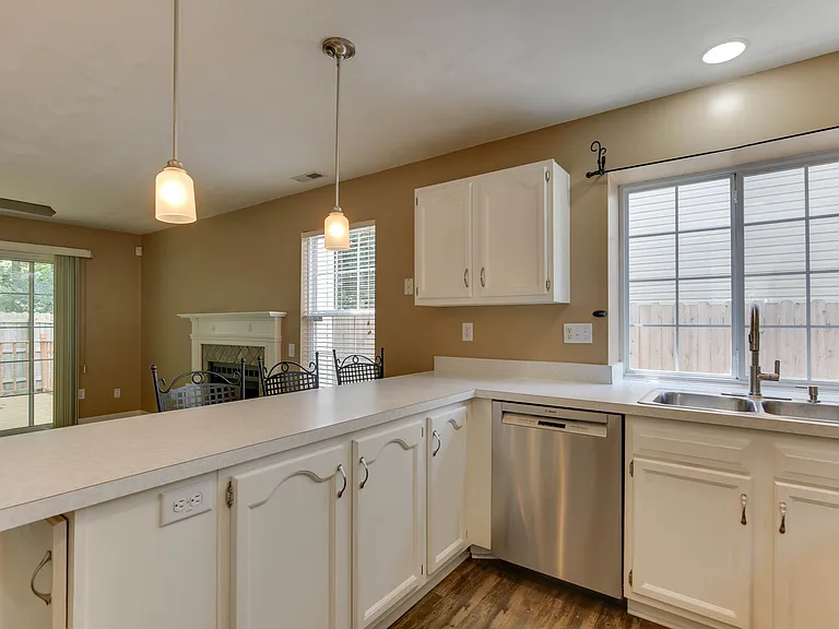1133 Lady Ashley Dr #1 — Photo 25