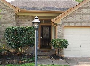 8006 Hidden Oaks Ln, Houston, TX 77095