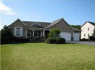 3298 Woodsview Hills Dr SE, Caledonia, MI