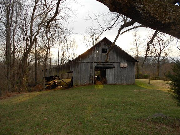 5th image of 2138 Crossville Hwy